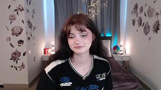 Snapshot of MileyRood chatting on 11/11/25, 01:16 MileyRood online show from 11/11/25, 01:16