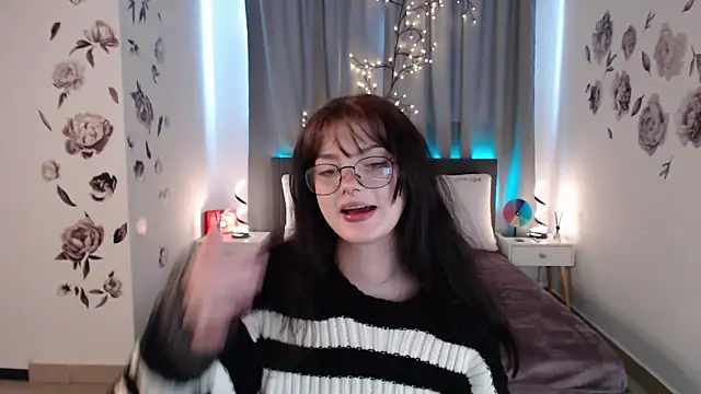 Snapshot of MileyRood chatting on 11/16/25, 01:22 MileyRood online show from 11/16/25, 01:22