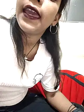 Unique girls90 online show from 10/19/25, 01:56