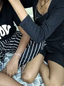 Unique girls90 online show from 11/15/25, 10:56