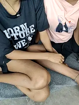 Unique girls90 online show from 03/16/26, 06:50