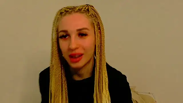 Sia a online show from 12/17/25, 06:30