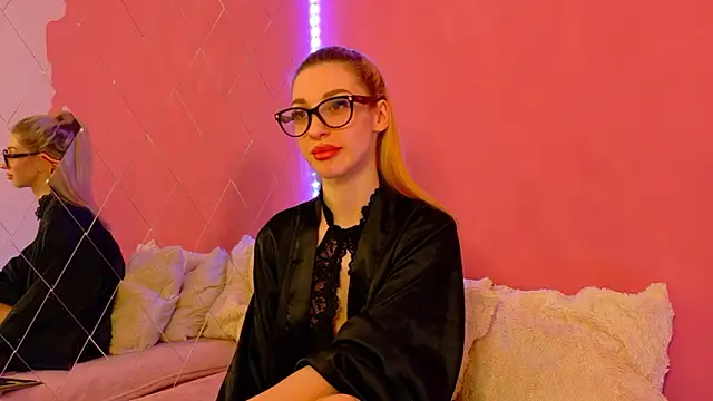 Sia a online show from 02/09/26, 05:11