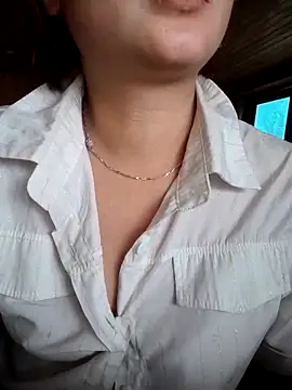 Snapshot of Bum_538 chatting on 10/31/25, 03:29 Bum 538 online show from 10/31/25, 03:29