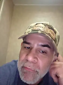 DeeBestEver online show from 12/18/25, 06:36