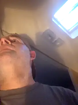 DeeBestEver online show from 04/19/26, 02:44