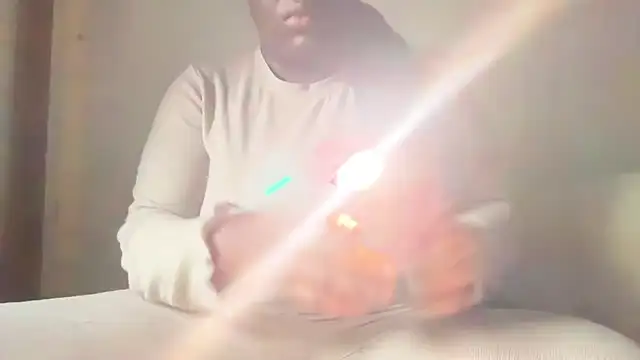 Snapshot of nanaisbackk chatting on 10/10/25, 06:23 nanaisbackk online show from 10/10/25, 06:23