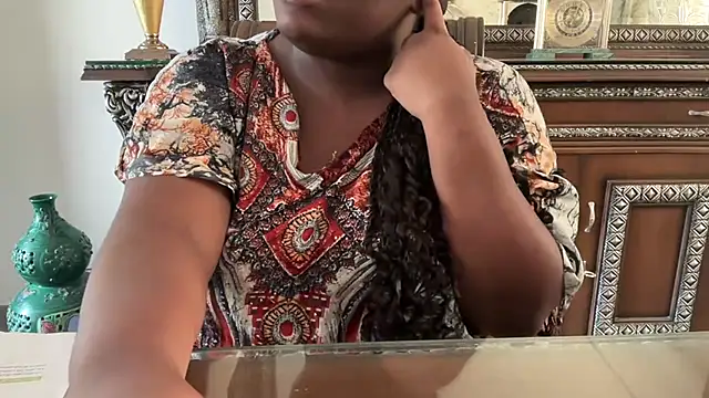 Snapshot of nanaisbackk chatting on 12/05/25, 08:12 nanaisbackk online show from 12/05/25, 08:12