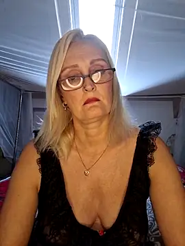 Jenny Blum online show from 10/10/25, 08:46