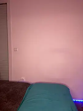 LaPetiteKim online show from 04/20/26, 06:53