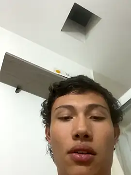 Davomg online show from 01/09/26, 01:52