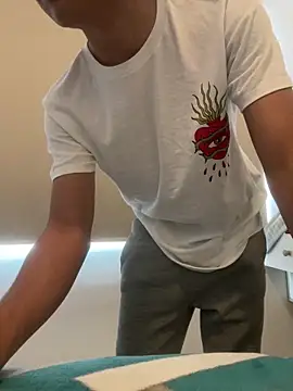 Davomg online show from 02/24/26, 05:33