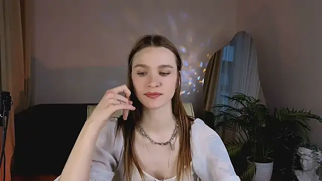 PollyMayer online show from 10/02/25, 06:42