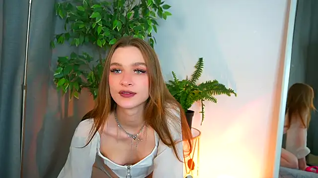 PollyMayer online show from 12/04/25, 09:12