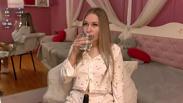 AnySlim online show from 11/14/25, 03:33