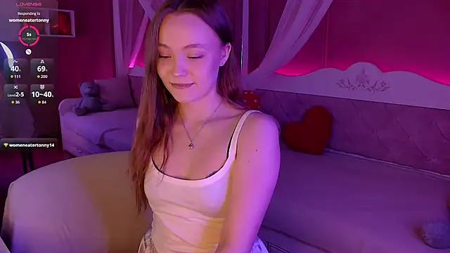 EmmaCamm online show from 03/04/26, 01:39