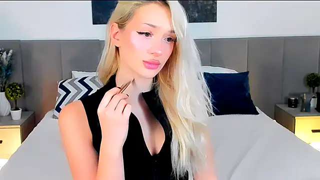 SugarWhisper online show from 01/17/26, 05:16