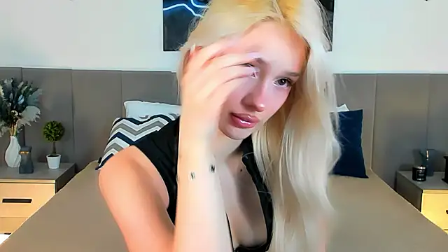 SugarWhisper online show from 03/07/26, 05:10