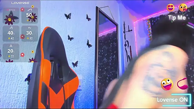 Snapshot of Pamela_wish2 chatting on 10/15/25, 08:31 Pamela wish2 online show from 10/15/25, 08:31