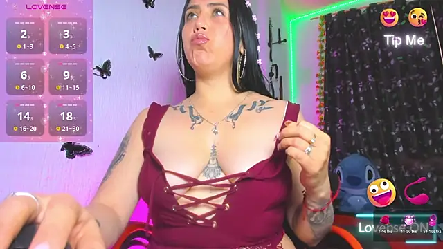 Snapshot of Pamela_wish2 chatting on 10/19/25, 06:52 Pamela wish2 online show from 10/19/25, 06:52