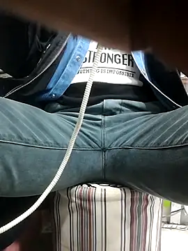 Snapshot of chougegg0214 chatting on 10/30/25, 10:16 chougegg0214 online show from 10/30/25, 10:16