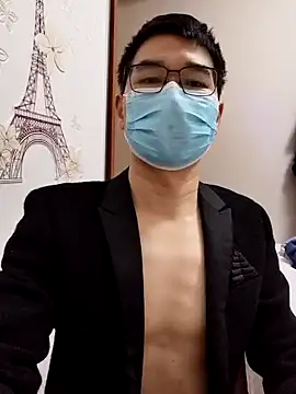 Snapshot of chougegg0214 chatting on 11/02/25, 10:56 chougegg0214 online show from 11/02/25, 10:56