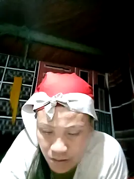 Snapshot of bae-bae chatting on 10/07/25, 04:26 bae-bae online show from 10/07/25, 04:26