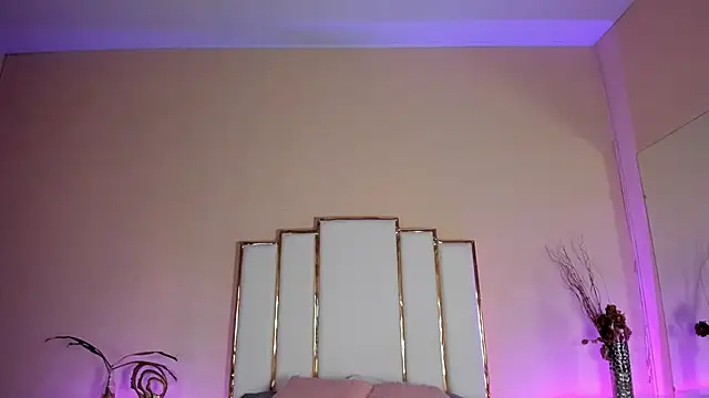 AnnaSwift  online show from 11/08/25, 04:01