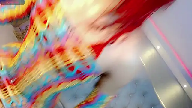 Snapshot of Saraa_Jone chatting on 10/18/25, 11:11 Saraa Jone online show from 10/18/25, 11:11