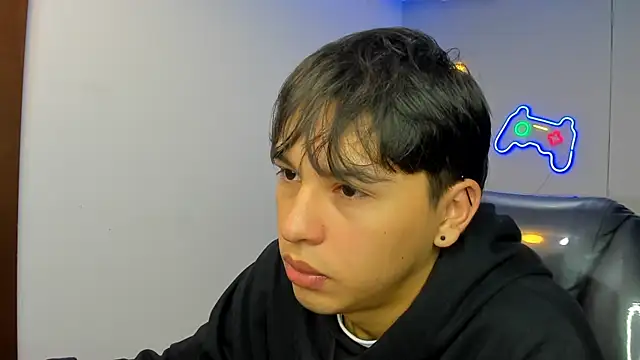 StiwenTwink online show from 10/27/25, 02:32