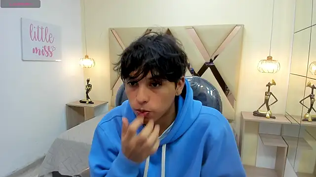 StiwenTwink online show from 02/11/26, 01:05