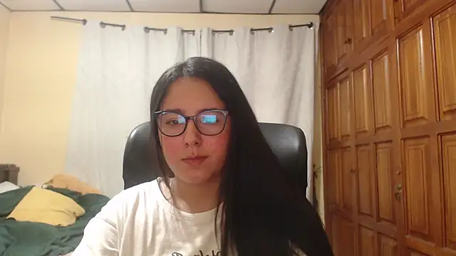 Venus cat  online show from 05/23/26, 10:14