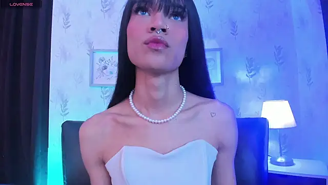 alana madison10 online show from 10/06/25, 08:28