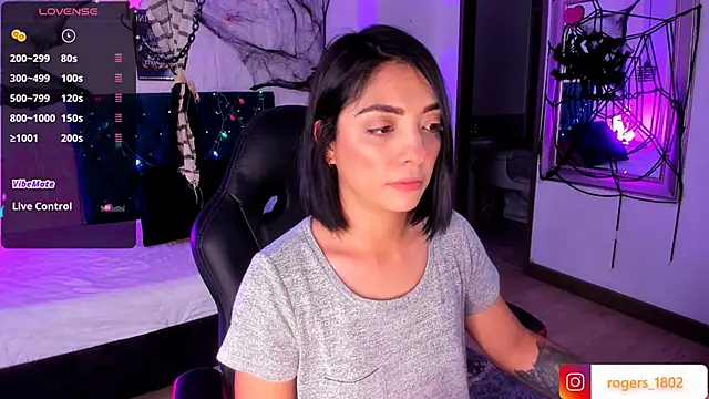 Snapshot of isaa_dl chatting on 10/19/25, 06:19 isaa dl online show from 10/19/25, 06:19