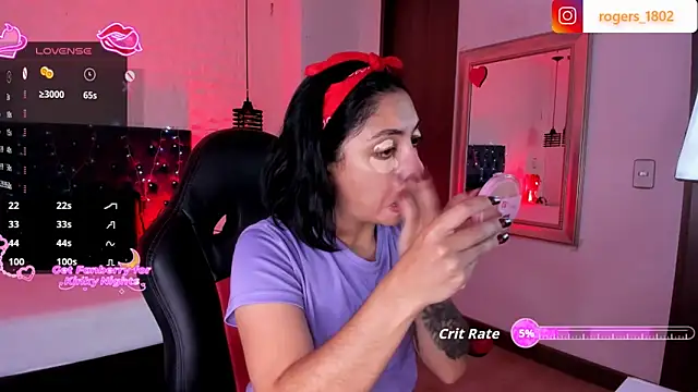 Snapshot of isaa_dl chatting on 11/19/25, 08:53 isaa dl online show from 11/19/25, 08:53