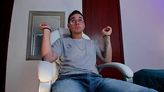 ColeCruz online show from 10/09/25, 07:12