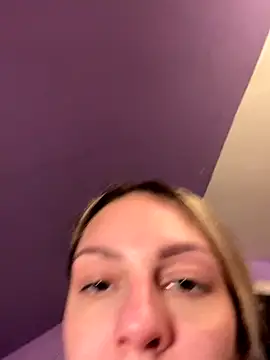 Snapshot of AmberLustXXX chatting on 10/27/25, 02:04 AmberLustXXX online show from 10/27/25, 02:04