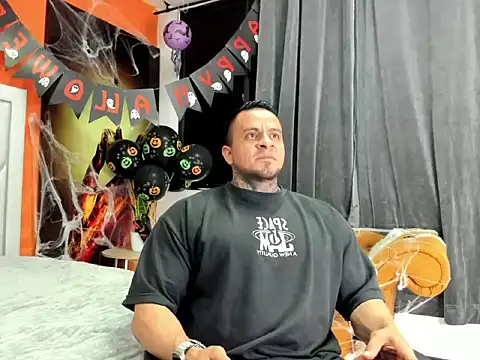 ZEUS-KING online show from 10/18/25, 07:03