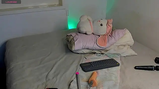 Alejarossi online show from 01/19/26, 04:33