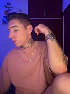 hotxxx 2012 online show from 10/02/25, 07:43