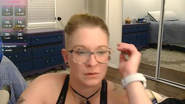 Snapshot of dixie_comanche chatting on 10/01/25, 03:12 dixie comanche online show from 10/01/25, 03:12