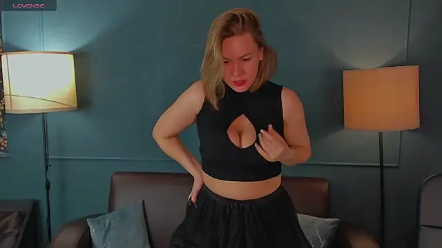 AriaEven online show from 03/10/26, 03:00