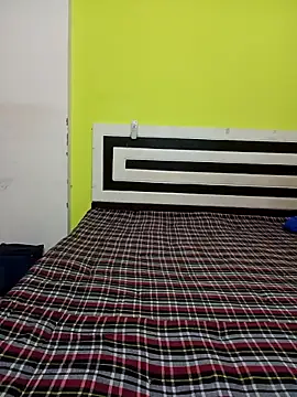 Kitty 18teen online show from 11/26/25, 11:00