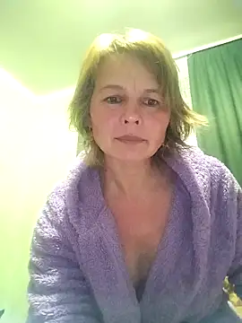 Snapshot of Masha412111 chatting on 04/26/26, 09:01 Masha412111 online show from 04/26/26, 09:01