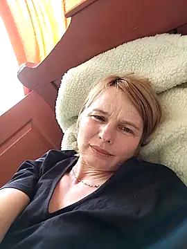 Snapshot of Masha412111 chatting on 05/06/26, 10:20 Masha412111 online show from 05/06/26, 10:20