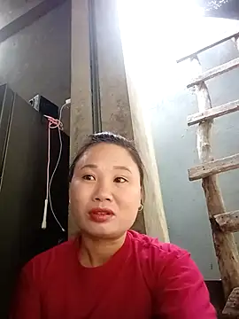Snapshot of Suka_xx chatting on 10/15/25, 12:33 Suka xx online show from 10/15/25, 12:33