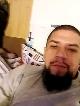 Snapshot of JNTre chatting on 01/06/26, 07:34 JNTre online show from 01/06/26, 07:34