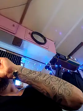 Snapshot of JNTre chatting on 03/01/26, 01:35 JNTre online show from 03/01/26, 01:35