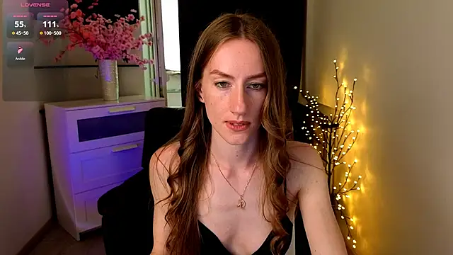 Snapshot of GoldenRose_ chatting on 06/03/26, 12:52 GoldenRose online show from 06/03/26, 12:52