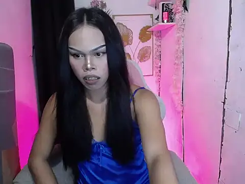 Snapshot of ella_foxtrot chatting on 05/25/26, 05:02 ella foxtrot online show from 05/25/26, 05:02